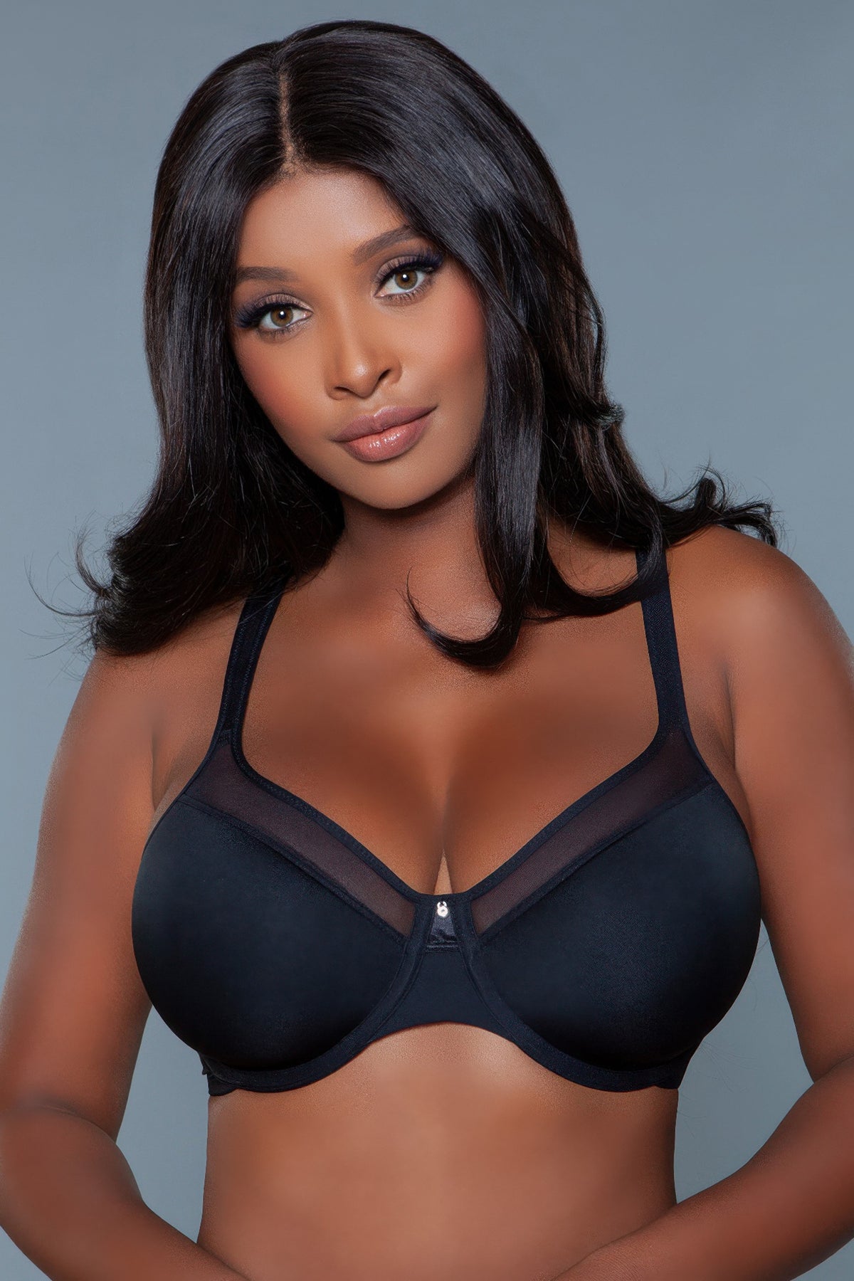 Kristy Full Coverage Bra in smooth fabric with adjustable straps and seamless full-coverage cups